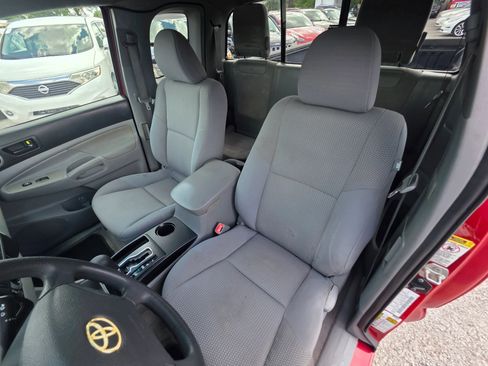 Used 2010 Toyota Tacoma 2WD Access Cab image 11