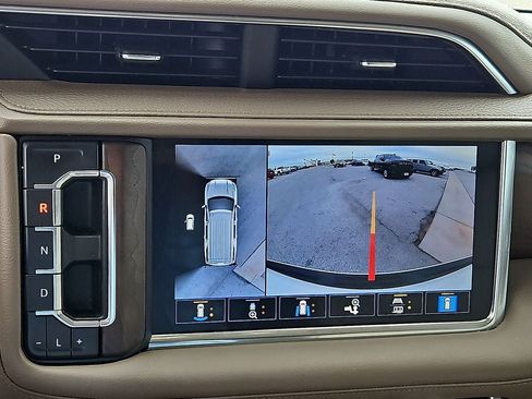 Used 2021 GMC Yukon XL Denali AWD/4WD image 29