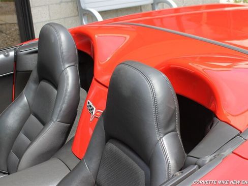 Used 2007 Chevrolet Corvette Convertible w/ Preferred Equipment Group RWD image 11