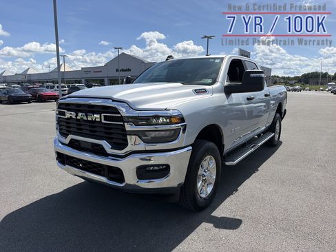 Used 2026 RAM 2500 Big Horn AWD/4WD image 1