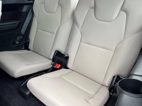 Certified 2026 Volvo XC90 B6 Core AWD/4WD image 16