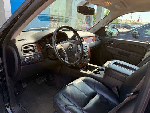 Used 2014 Chevrolet Tahoe LT AWD/4WD image 2