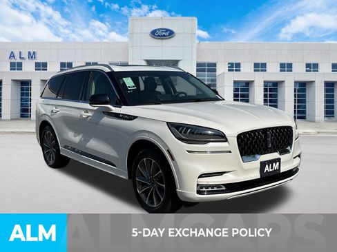 Used 2020 Lincoln Aviator Grand Touring w/ Elements Package Plus image 4