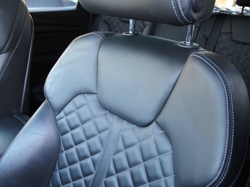 Used 2018 Audi SQ5 Premium Plus AWD/4WD image 22