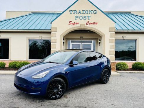 Used 2020 Tesla Model Y Long Range AWD/4WD image 3