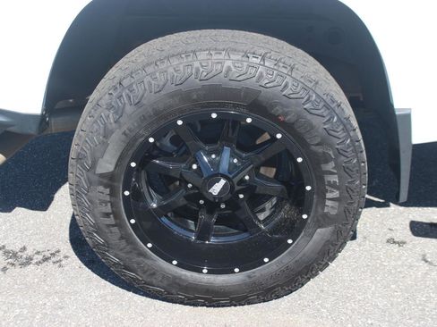 Used 2023 Chevrolet Colorado Z71 w/ Z71 Convenience Package 2 image 36