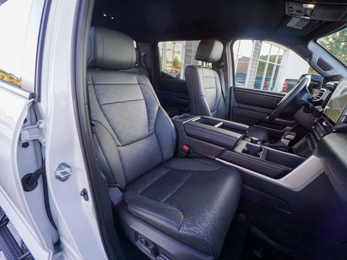 Used 2025 Toyota Tundra SR5 image 31