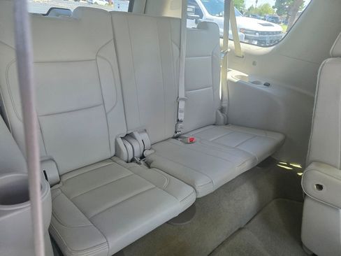 Used 2017 GMC Yukon XL Denali RWD image 16