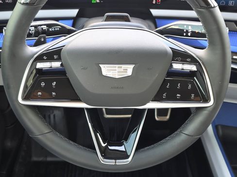 Used 2026 Cadillac Optiq Luxury 2 w/ LPO, Floor Liner Package AWD/4WD image 15