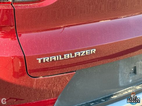 Used 2025 Chevrolet TrailBlazer LT FWD image 7