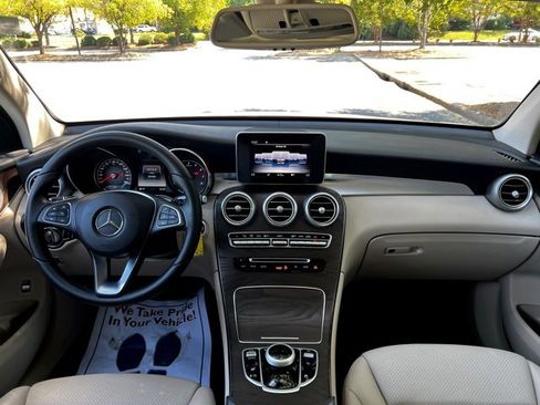 Used 2018 Mercedes-Benz GLC 300 image 33