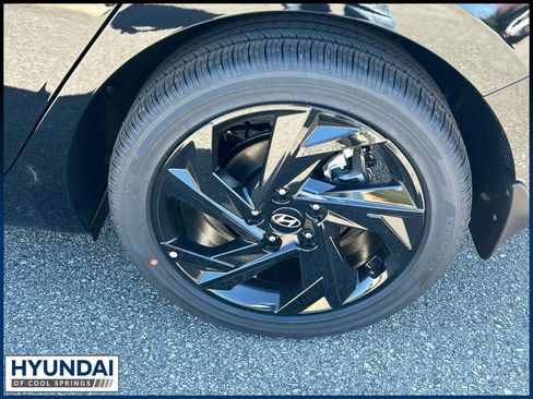 New 2026 Hyundai Elantra SEL Sport Premium FWD image 11