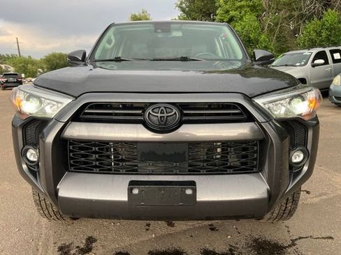 Used 2021 Toyota 4Runner SR5 Premium w/ Moonroof Package AWD/4WD image 9