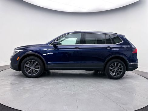 Used 2022 Volkswagen Tiguan SE w/ Panoramic Sunroof Package AWD/4WD image 40
