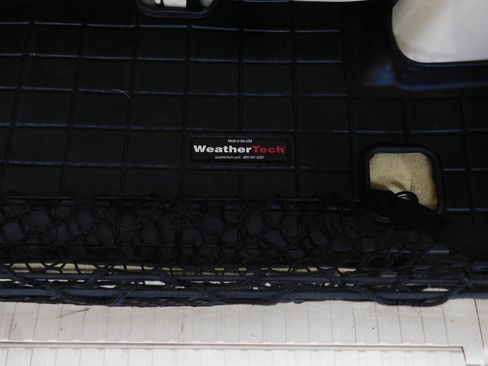 Used 2013 Lexus LX 570 4WD w/ Luxury Pkg w/Pre-crash image 85