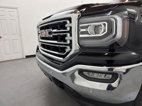 Used 2018 GMC Sierra 1500 SLT image 22
