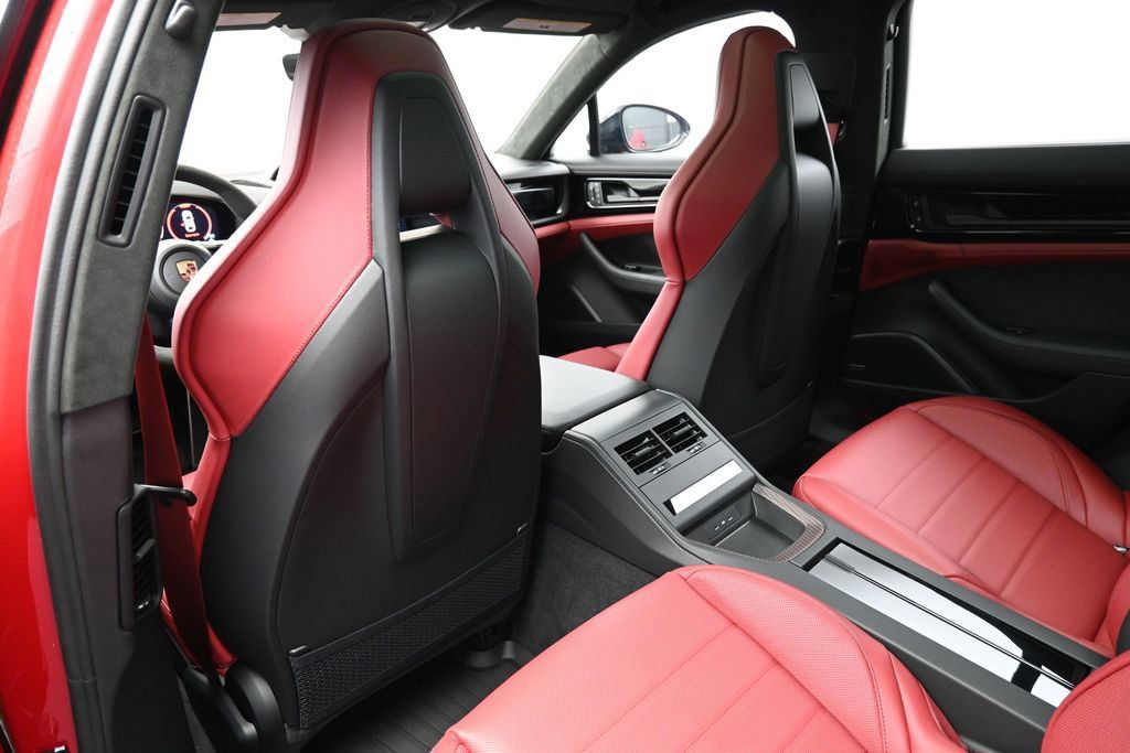 Used 2026 Porsche Panamera GTS AWD/4WD image 8