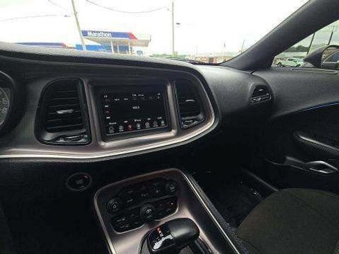 Used 2022 Dodge Challenger GT AWD/4WD image 3