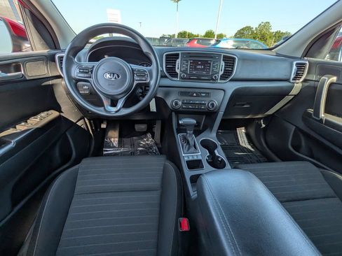 Used 2018 Kia Sportage LX AWD/4WD image 12