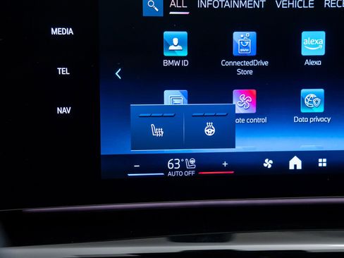 Certified 2025 BMW X2 xDrive28i w/ Premium Package image 26