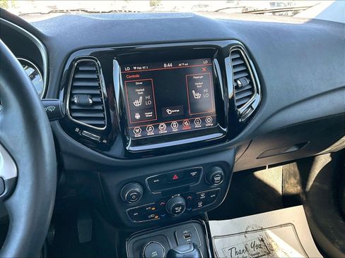 Used 2019 Jeep Compass Limited AWD/4WD image 11