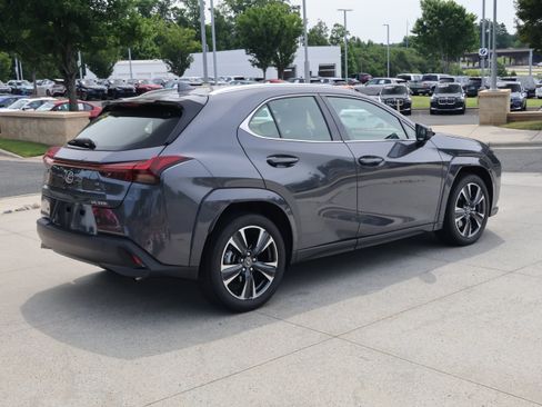 Used 2025 Lexus UX 300h FWD w/ Accessory Package (Z1) image 9
