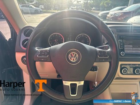 Used 2012 Volkswagen Tiguan SE AWD/4WD image 17