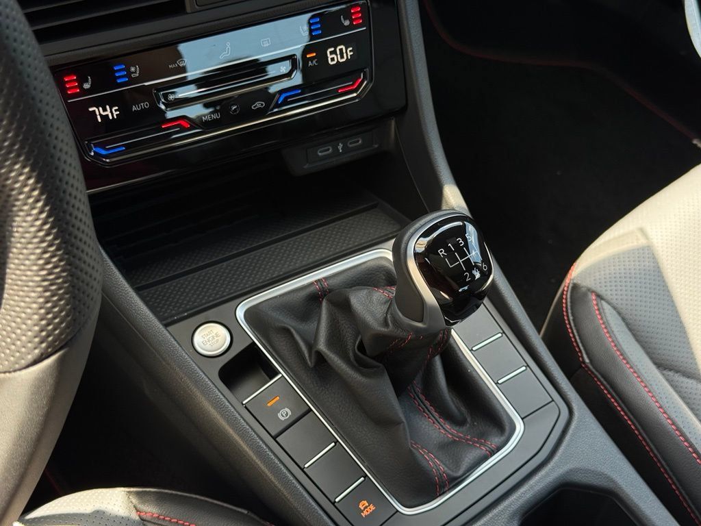 New 2026 Volkswagen Jetta GLI Autobahn FWD image 24