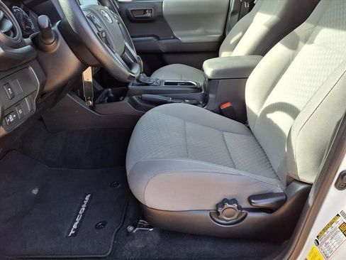 Used 2023 Toyota Tacoma SR image 23