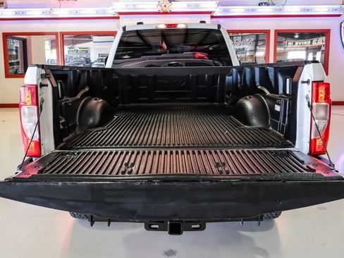Used 2022 Ford F250 XL w/ Power Equipment Group image 8