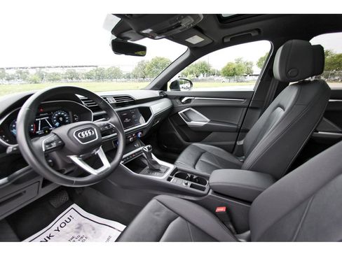 Used 2025 Audi Q3 2.0T Premium AWD/4WD image 31