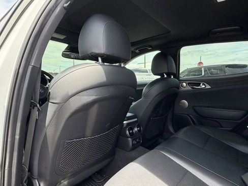 Used 2020 Kia Stinger GT1 AWD/4WD image 16
