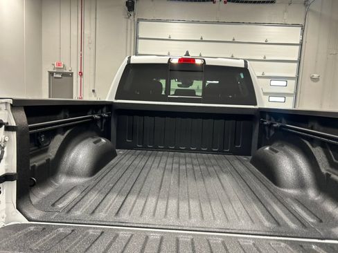 New 2026 RAM 1500 Big Horn AWD/4WD image 31