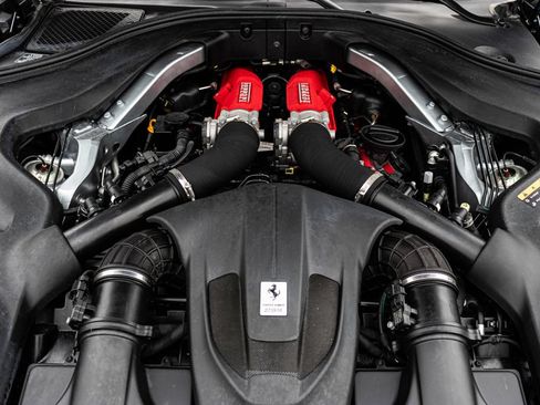 Certified 2022 Ferrari Portofino M RWD image 52
