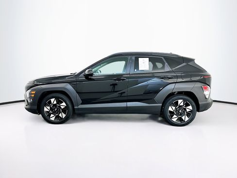 Used 2025 Hyundai Kona SEL FWD image 4