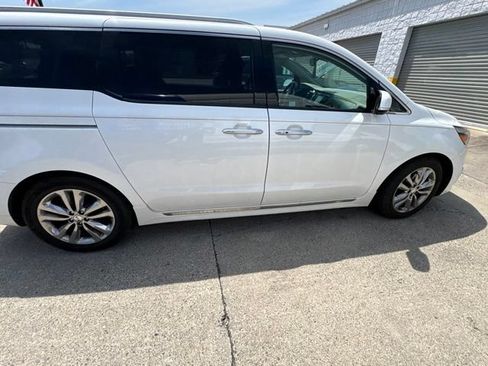 Used 2018 Kia Sedona SX Limited FWD image 21