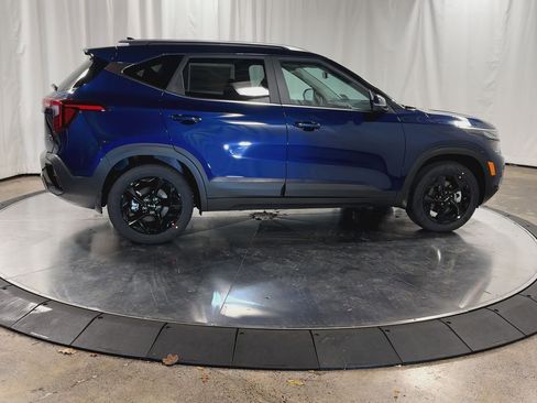 New 2026 Kia Seltos EX image 9