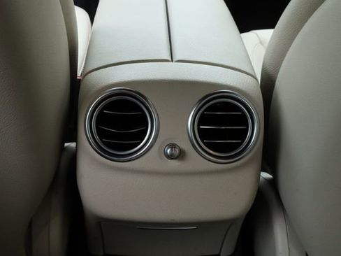 Used 2021 Mercedes-Benz E 350 Sedan image 38