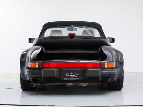 Used 1989 Porsche 911 Turbo RWD image 4