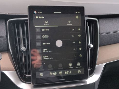 New 2026 Volvo XC90 B5 Core AWD/4WD image 11
