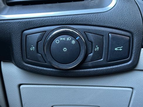 Used 2015 Ford Edge Titanium w/ Equipment Group 302A FWD image 31