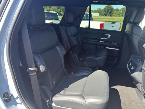 New 2025 Ford Expedition Platinum w/ Stealth Performance Package image 15