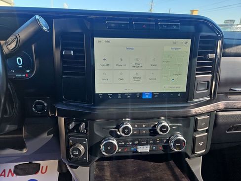 Used 2023 Ford F350 Lariat w/ Sport Appearance Package image 19