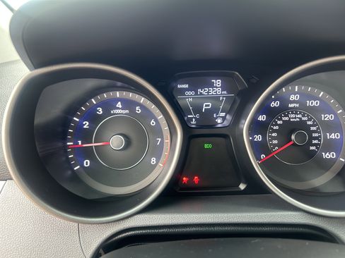 Used 2013 Hyundai Elantra GLS w/ Preferred Pkg image 15