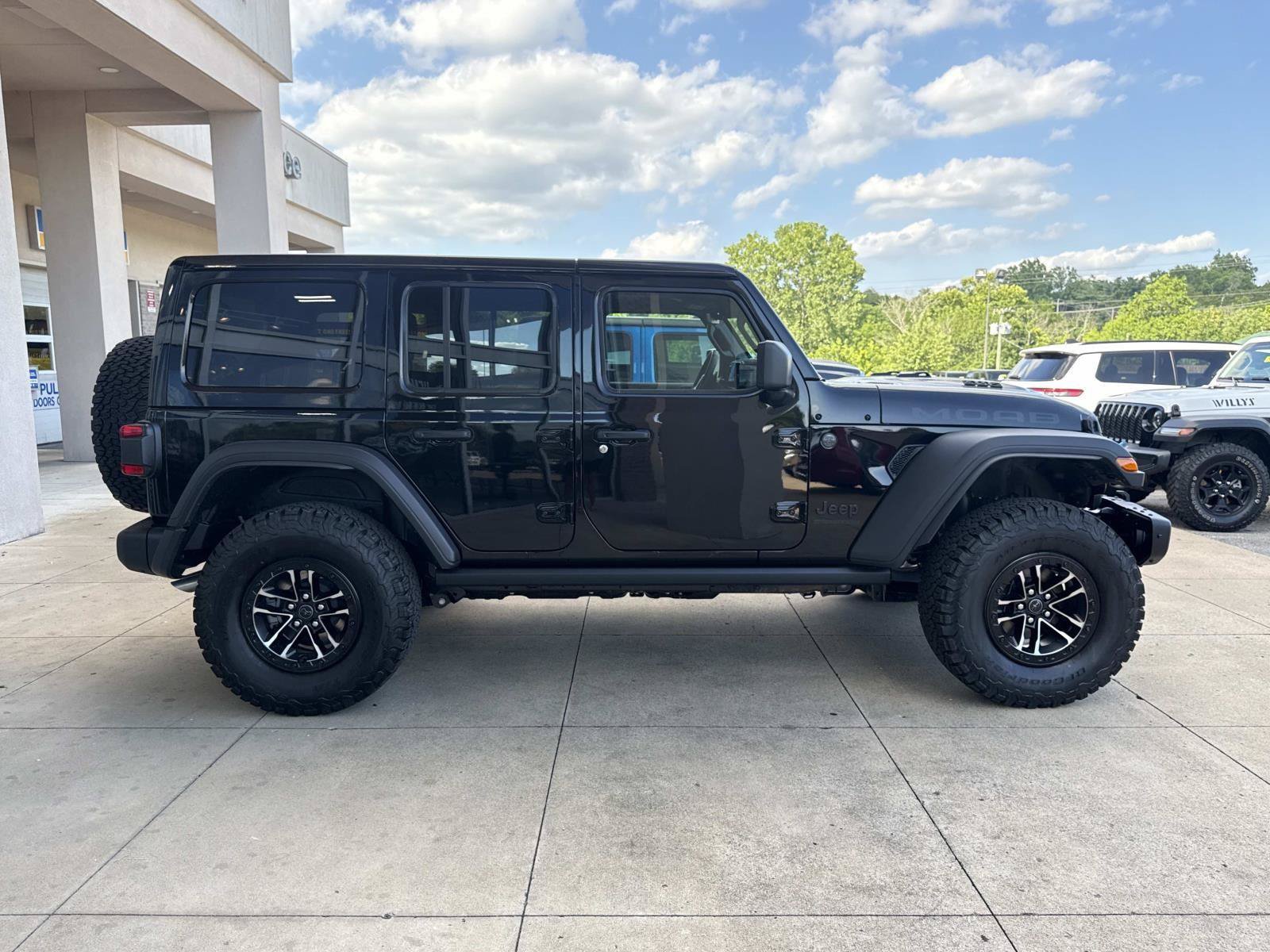 New 2026 Jeep Wrangler Unlimited Rubicon 392 w/ Quick Order Package 27X Moab AWD/4WD image 4