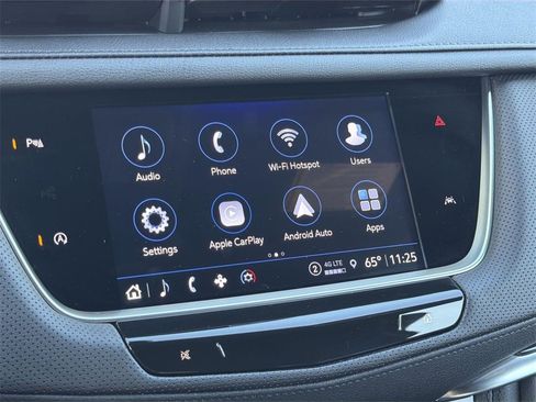 Used 2025 Cadillac XT6 Luxury image 11