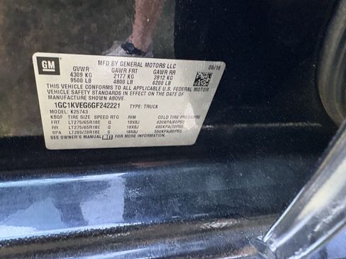 Used 2016 Chevrolet Silverado 2500 LT w/ Midnight Edition image 3