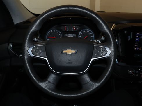 Used 2020 Chevrolet Traverse LS AWD/4WD image 24