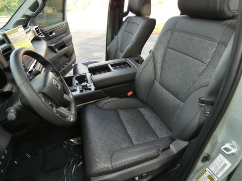 Used 2025 Toyota Tundra Limited w/ TRD Off-Road Package image 64