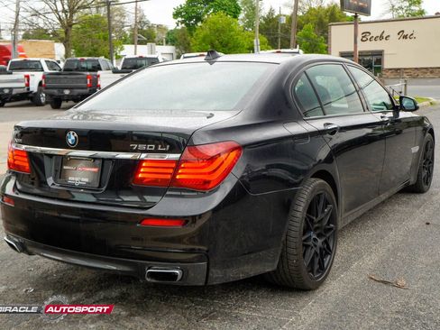 Used 2015 BMW 750Li xDrive w/ M Sport Edition AWD/4WD image 7